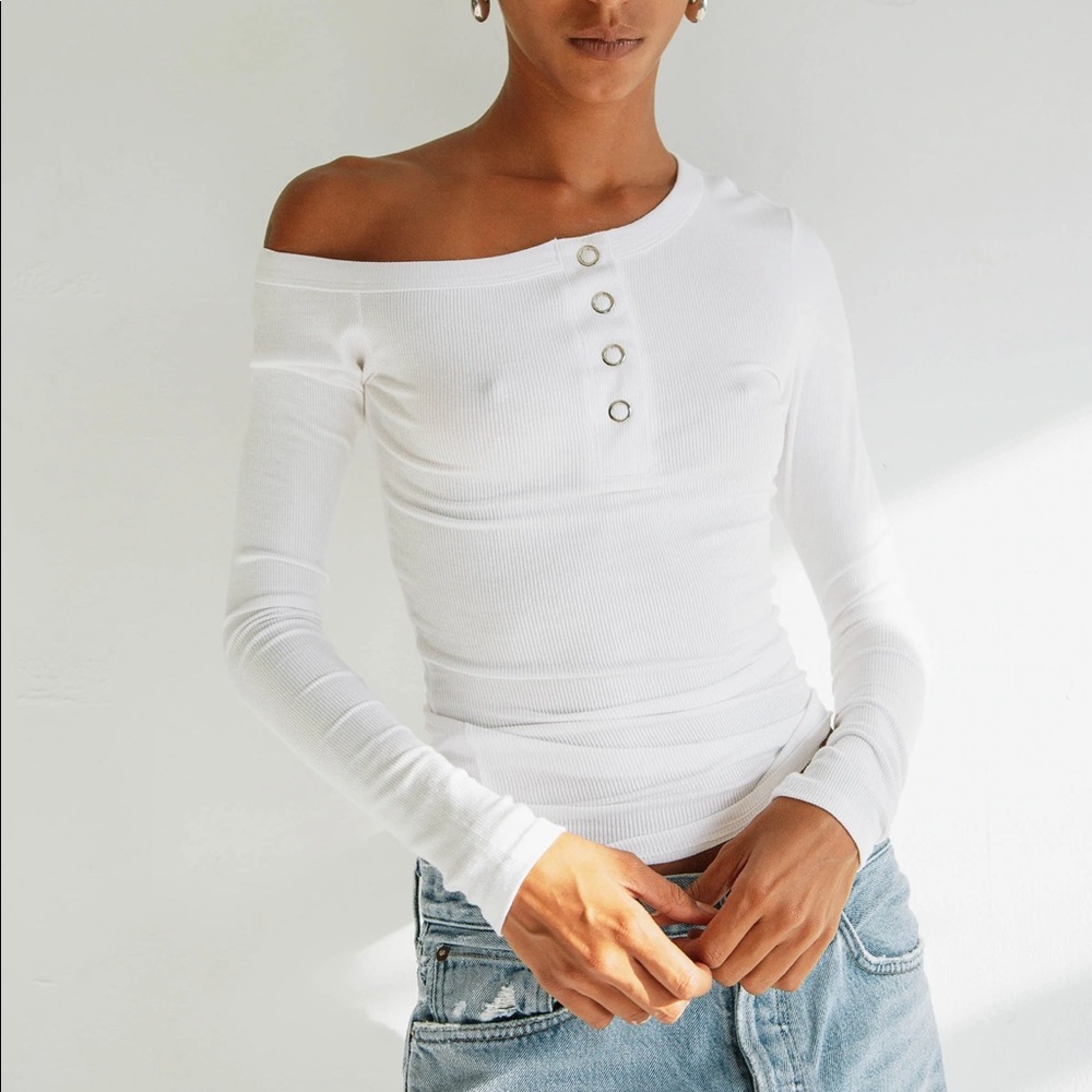 The Line By K | Harley Top